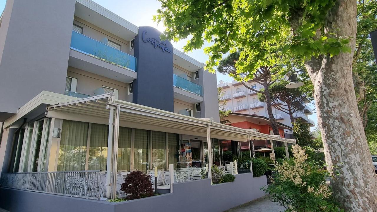 Hotel Costanza Cesenatico Exteriör bild