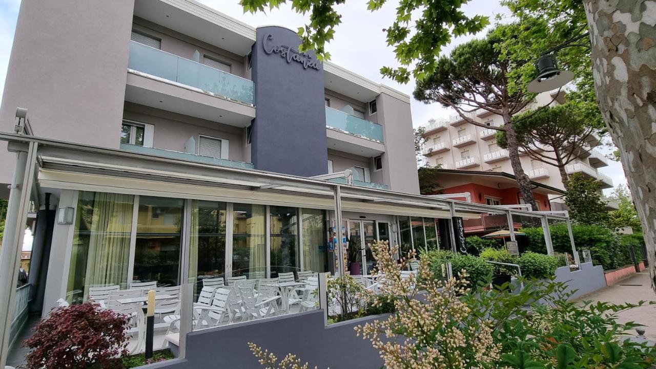 Hotel Costanza Cesenatico Exteriör bild